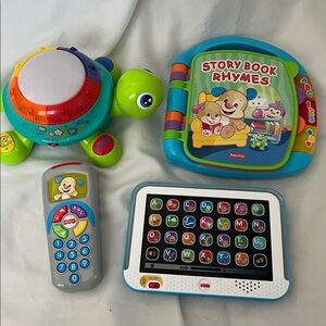 Fisher-Price Story Book Rhymes, Baby Remote Control, Smart Stages Tablet, Turtle